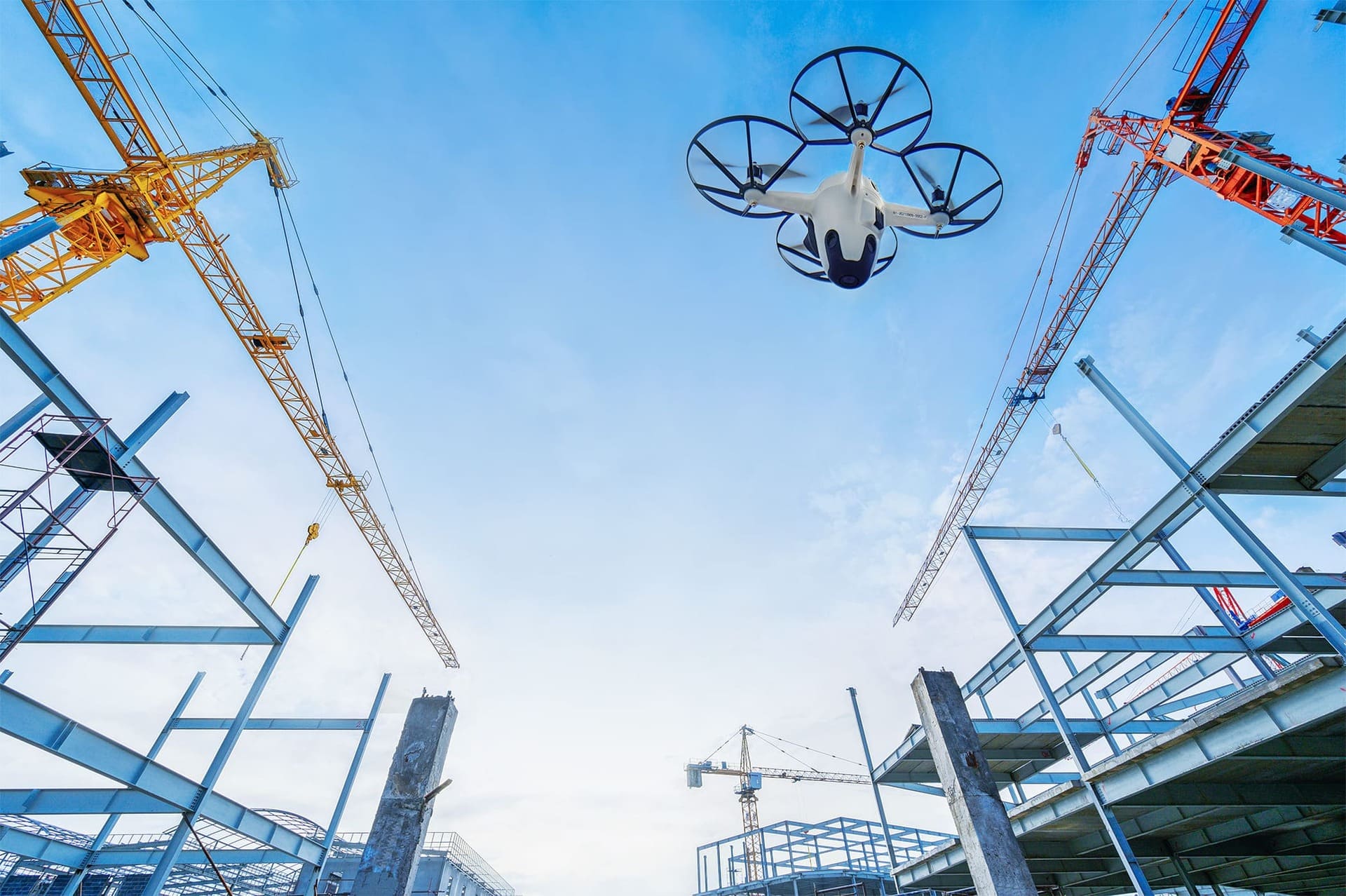 WatchDOME® Kameratürme und Drohne zur Baustellenüberwachung